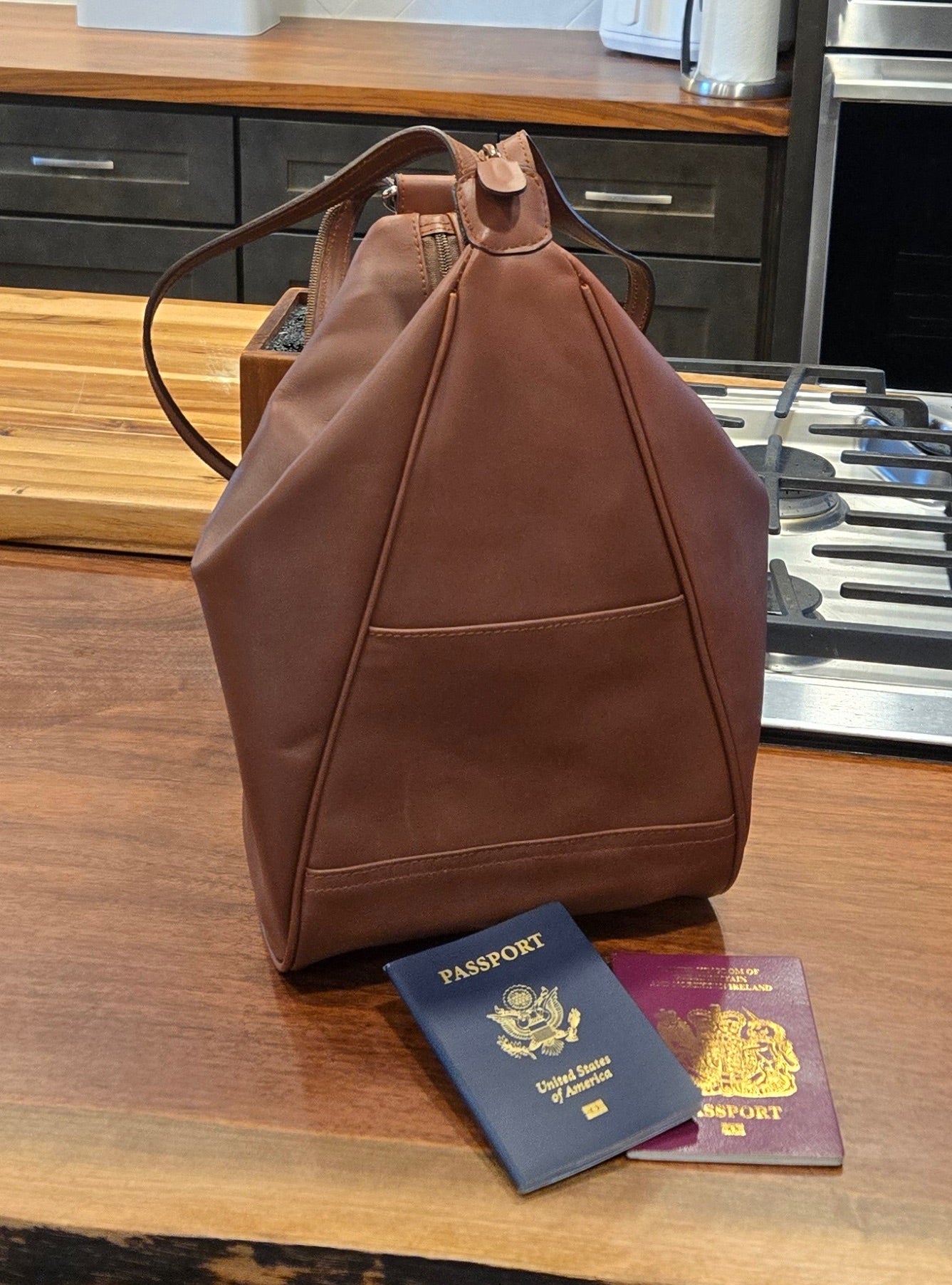 East_Born_Secure_Leather_Travel_Bag_Tan_Horizontal_Pocket